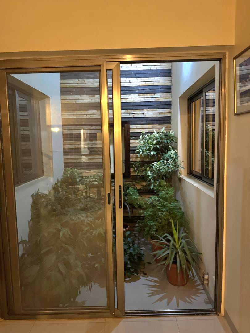 Gestion locative à Dakar : pourquoi confier son bien à une agence plutôt que de gérer seul ?